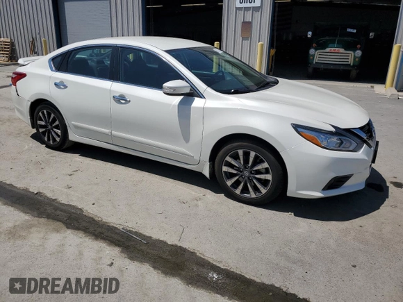 2017 Nissan Altima SL with VIN 1N4AL3AP2HC113313, listed as a Copart auction lot 62713795 with 90,663 mi miles and Salvage title. Bid and sale history available at DreamBid. Image 4.