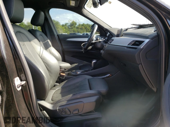 2018 BMW X1 sDrive28i with VIN WBXHU7C35J5H40837, listed as a Copart auction lot 52343122 with 61,458 mi miles. Bid and sale history available at carsss.com. Image 5.
