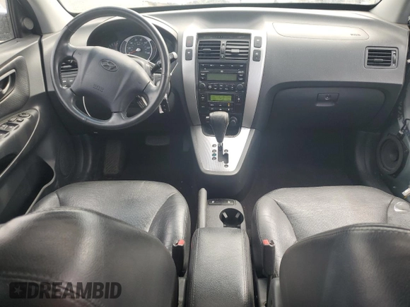 2008 Hyundai Tucson SE with VIN KM8JN72D98U843161, listed as a Copart auction lot 71192824 with 142,822 mi miles and Salvage Title. Bid and sale history available at carsss.com. Image 8.