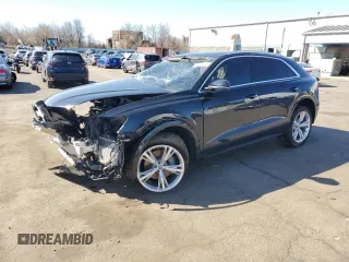 2019 Audi Q8 Prestige z VIN WA1CVAF14KD017958, wystawiony jako Copart lot #57843655 z przebiegiem Nie podano mil oraz Szkody całkowita. Historia ofert i sprzedaży dostępna na DreamBid. Obrazek 1.