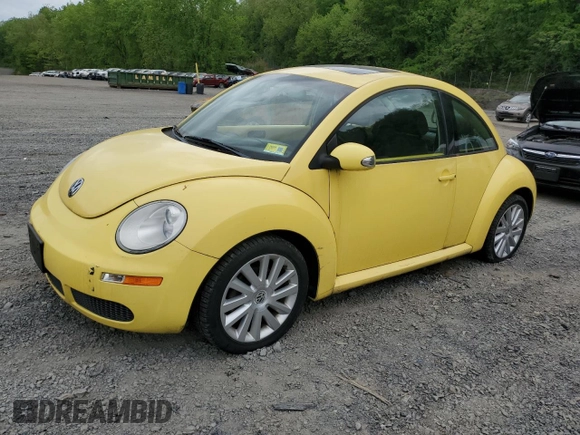 2008 Volkswagen Beetle S с VIN 3VWRG31C98M521401, выставлен на аукционе Copart как лот 56681255 с пробегом 98 192 миль миль и Списание • Salvage title. История ставок и продаж доступна на DreamBid. Изображение 1.