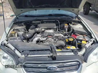 2007 Subaru Legacy Outback Limited with VIN 4S4BP62C777305085, listed as a IAAI auction lot 42432794 with 124,302 mi miles and . Bid and sale history available at DreamBid. Image 10.