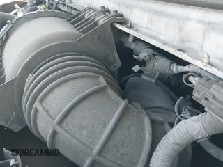 2010 Ford Econoline Cargo Commercial z VIN 1FTNE1EW4ADA90841, wystawiony jako IAAI lot #42874113 z przebiegiem 238 717 mil mil oraz . Historia ofert i sprzedaży dostępna na DreamBid. Obrazek 12.