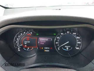 2014 Lincoln MKZ with VIN 3LN6L2GK2ER804677, listed as a IAAI auction lot 41553543 with 123,661 mi miles. Bid and sale history available at carsss.com. Image 7.