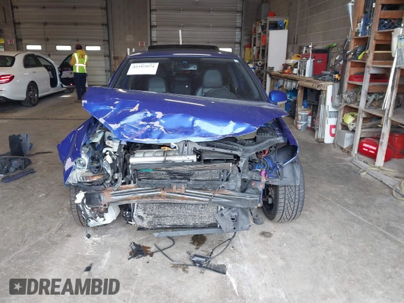 2008 Volkswagen R32 with VIN WVWKC71K48W037974, listed as a IAAI auction lot 42107074 with 197,262 mi miles and . Bid and sale history available at DreamBid. Image 13.