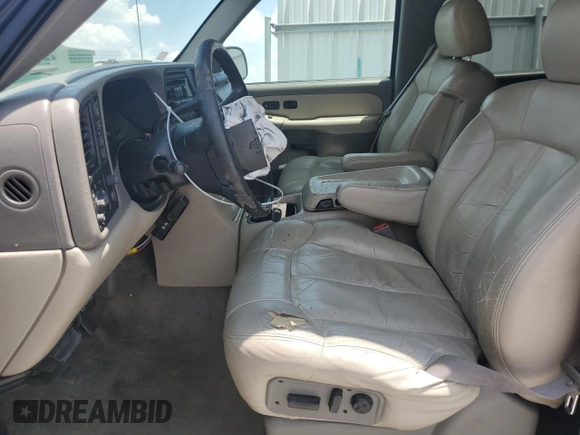 2002 Chevrolet Suburban LT with VIN 1GNFK16ZX2J220847, listed as a Copart auction lot 60745004 with 264,547 mi miles and Salvage Title. Bid and sale history available at carsss.com. Image 7.