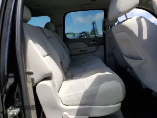 2007 Chevrolet Suburban LTZ with VIN 3GNFC16097G154329, listed as a Copart auction lot 58562345 with 216,790 mi miles and Clean title. Bid and sale history available at DreamBid. Image 11.