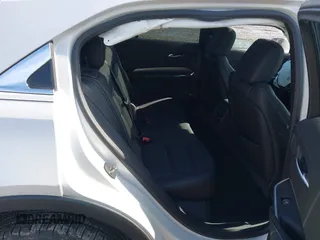 2020 Cadillac XT4 AWD Premium Luxury z VIN 1GYFZDR45LF016381, wystawiony jako IAAI lot #41556874 z przebiegiem 23 887 mil mil oraz . Historia ofert i sprzedaży dostępna na DreamBid. Obrazek 8.