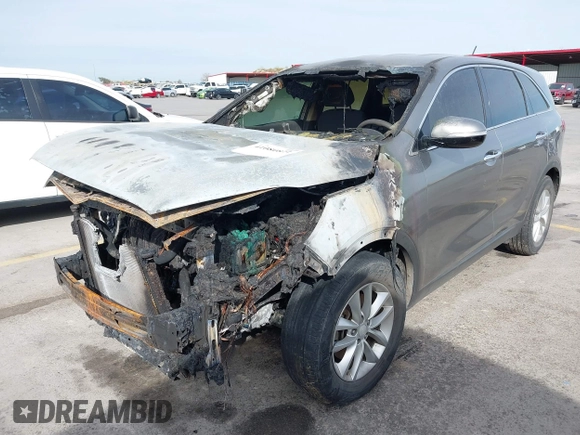 2018 Kia Sorento LX with VIN 5XYPG4A34JG411049, listed as a IAAI auction lot 41080821 with 1 mi miles. Bid and sale history available at carsss.com. Image 2.