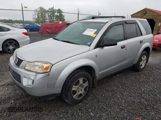 2006 Saturn VUE with VIN 5GZCZ33D46S833718, listed as a IAAI auction lot 42248692 with 211,671 mi miles and . Bid and sale history available at DreamBid. Image 2.