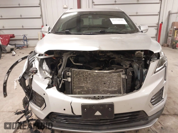 2020 Cadillac XT5 Premium Luxury AWD with VIN 1GYKNDRS4LZ166523, listed as a IAAI auction lot 41118646 with 72,216 mi miles and . Bid and sale history available at carsss.com. Image 6.