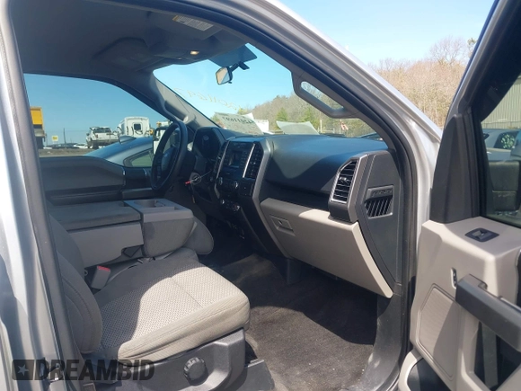 2015 Ford F-150 XLT with VIN 1FTEW1EG5FFA40936, listed as a IAAI auction lot 42011697 with 199,722 mi miles. Bid and sale history available at carsss.com. Image 5.