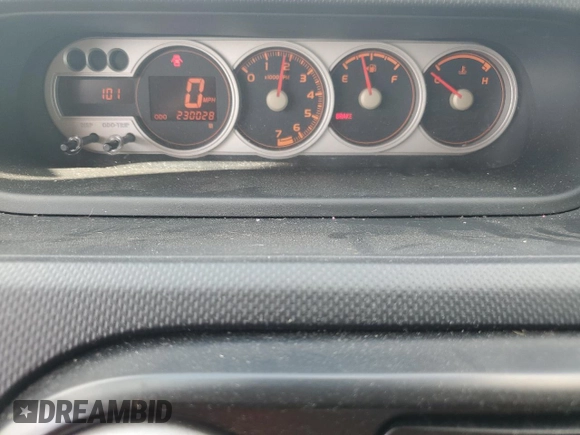2008 Scion xB z VIN JTLKE50E581031810, wystawiony jako Copart lot #59283915 z przebiegiem 230 028 mil mil oraz Czysty tytuł • Clean title. Historia ofert i sprzedaży dostępna na DreamBid. Obrazek 9.