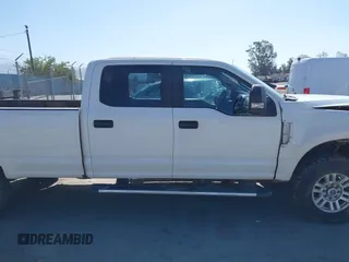 2018 Ford F-250 XL with VIN 1FT7W2B60JEB51984, listed as a IAAI auction lot 42282958 with 76,521 mi miles and . Bid and sale history available at DreamBid. Image 13.