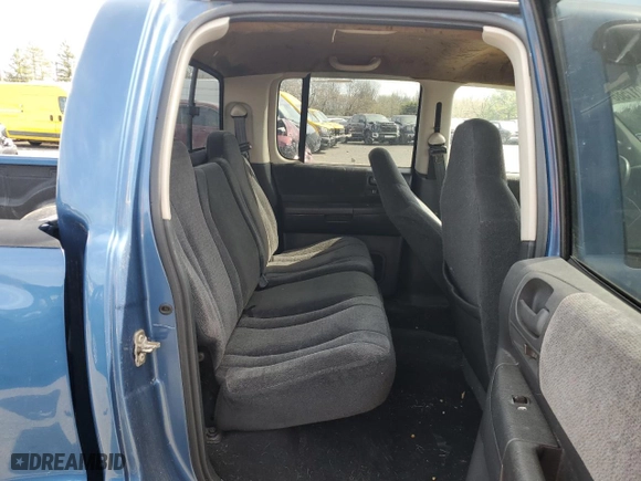 2004 Dodge Dakota Sport with VIN 1D7HG38N74S590407, listed as a Copart auction lot 50175884 with 160,959 mi miles and Clean Title. Bid and sale history available at carsss.com. Image 10.
