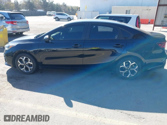 2020 Kia Forte LXS z VIN 3KPF24AD7LE228683, wystawiony jako IAAI lot #41620117 z przebiegiem 105 251 mil mil oraz . Historia ofert i sprzedaży dostępna na DreamBid. Obrazek 14.