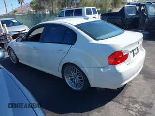 2006 BMW 3 Series 325i with VIN WBAVB13546KX50170, listed as a IAAI auction lot 41960414 with 118,453 mi miles and . Bid and sale history available at carsss.com. Image 3.