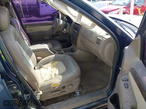 2004 Ford Explorer Eddie Bauer with VIN 1FMDU64W64UB74012, listed as a IAAI auction lot 41629872 with Not provided miles and . Bid and sale history available at DreamBid. Image 5.