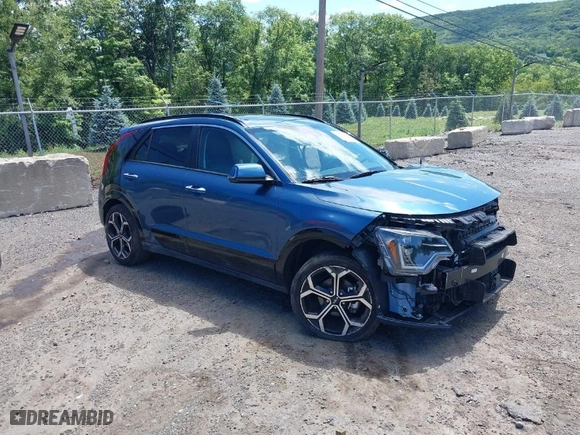 2023 Kia Niro SX Touring with VIN KNDCT3LE7P5038903, listed as a IAAI auction lot 39775839 with 14,763 mi miles. Bid and sale history available at carsss.com. Image 1.