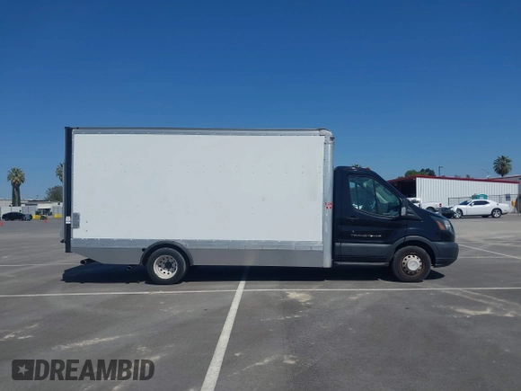 2017 Ford Transit с VIN 1FDBF9ZM2HKB18838, выставлен на аукционе IAAI как лот 41910002 с пробегом 129 754 миль миль и . История ставок и продаж доступна на DreamBid. Изображение 13.