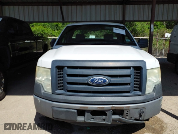 2011 Ford F-150 XL with VIN 1FTMF1CM5BKD38764, listed as a IAAI auction lot 42004231 with 526,556 mi miles. Bid and sale history available at carsss.com. Image 6.