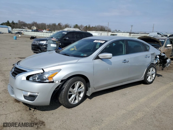 2014 Nissan Altima 2.5 with VIN 1N4AL3AP1EC268463, listed as a Copart auction lot 50967525 with 87,305 mi miles and Salvage Title. Bid and sale history available at carsss.com. Image 1.