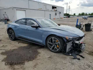 2024 Audi RS e-tron GT z VIN WAUAHBFW5R7901225, wystawiony jako Copart lot #53719655 z przebiegiem Nie podano mil oraz Szkoda całkowita • Salvage title. Historia ofert i sprzedaży dostępna na DreamBid. Obrazek 4.