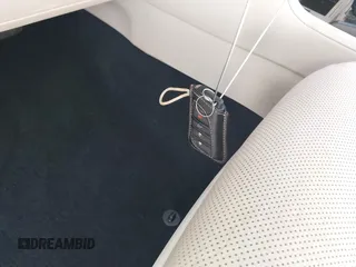 2023 Lexus GX 460 Premium z VIN JTJAM7BX1P5379709, wystawiony jako IAAI lot #41890199 z przebiegiem 16 284 mil mil oraz . Historia ofert i sprzedaży dostępna na DreamBid. Obrazek 11.