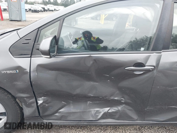 2017 Toyota Prius Two z VIN JTDKARFU1H3047245, wystawiony jako IAAI lot #41736442 z przebiegiem 46 357 mil mil oraz . Historia ofert i sprzedaży dostępna na DreamBid. Obrazek 6.