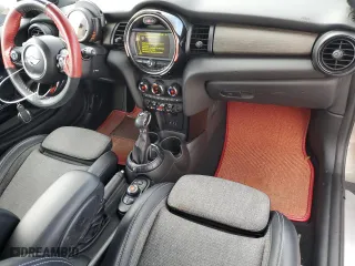 2017 MINI Convertible Cooper with VIN WMWWG5C55H3C19816, listed as a Copart auction lot 71684554 with 42,440 mi miles and Salvage Title. Bid and sale history available at carsss.com. Image 8.
