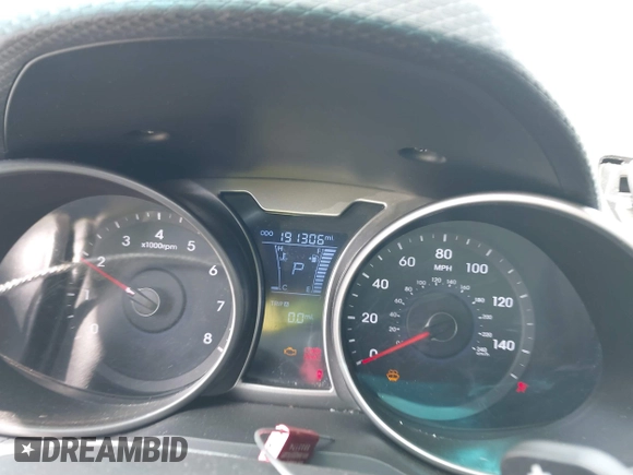 2014 Hyundai Veloster with VIN KMHTC6AD1EU217707, listed as a IAAI auction lot 41718176 with 191,306 mi miles. Bid and sale history available at carsss.com. Image 7.