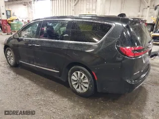 2023 Chrysler Pacifica Hybrid Limited with VIN 2C4RC1S74PR632658, listed as a IAAI auction lot 41862499 with 47,919 mi miles. Bid and sale history available at carsss.com. Image 3.
