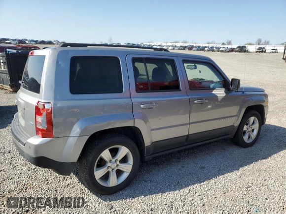 2015 Jeep Patriot Latitude with VIN 1C4NJPFB1FD157025, listed as a Copart auction lot 52310155 with 132,752 mi miles and Salvage title. Bid and sale history available at DreamBid. Image 3.