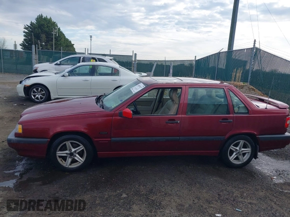 1997 Volvo 850 GT с VIN YV1LS5553V1400395, выставлен на аукционе IAAI как лот 41887637 с пробегом 88 192 миль миль и . История ставок и продаж доступна на DreamBid. Изображение 14.