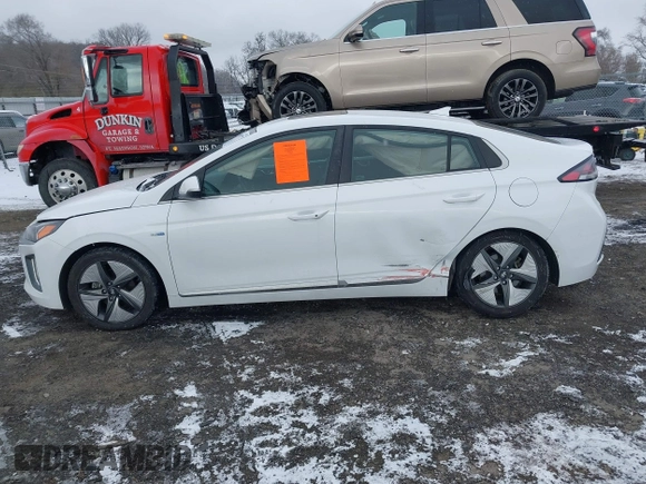 2020 Hyundai Ioniq SEL z VIN KMHC85LC4LU239732, wystawiony jako IAAI lot #41002757 z przebiegiem 76 379 mil mil oraz . Historia ofert i sprzedaży dostępna na DreamBid. Obrazek 14.