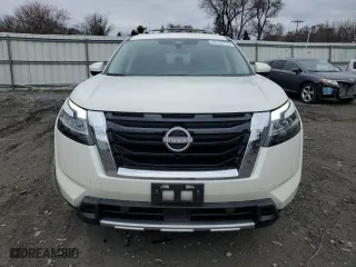 2024 Nissan Pathfinder SL with VIN 5N1DR3CD3RC298672, listed as a Copart auction lot 50143715 with 5,373 mi miles and Salvage Title. Bid and sale history available at carsss.com. Image 5.