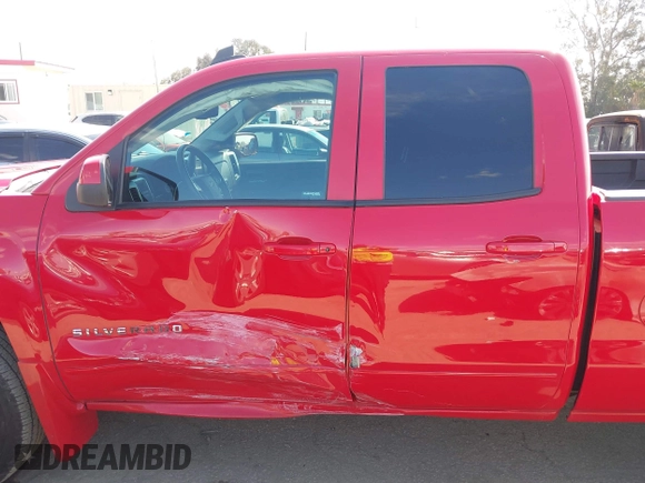 2015 Chevrolet Silverado 1500 LT with VIN 1GCRCREH5FZ260108, listed as a IAAI auction lot 41907415 with 115,089 mi miles. Bid and sale history available at carsss.com. Image 14.