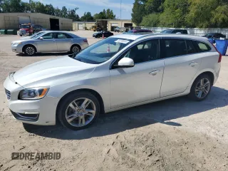 2015 Volvo V60 T5 Drive-E Premier with VIN YV140MEK2F1261727, listed as a Copart auction lot 70275914 with 109,769 mi miles and Salvage Title. Bid and sale history available at carsss.com. Image 1.