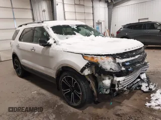 2013 Ford Explorer Sport with VIN 1FM5K8GT2DGC24829, listed as a IAAI auction lot 41722533 with 124,240 mi miles and . Bid and sale history available at carsss.com. Image 1.