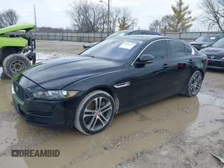 2017 Jaguar XE 35t Premium with VIN SAJAJ4BVXHA972195, listed as a IAAI auction lot 41694337 with 71,239 mi miles. Bid and sale history available at carsss.com. Image 17.