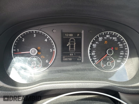 2015 Volkswagen Passat SE z VIN 1VWBV7A38FC066778, wystawiony jako Copart lot #50843015 z przebiegiem 100 790 mil mil oraz Szkoda całkowita • Salvage title. Historia ofert i sprzedaży dostępna na DreamBid. Obrazek 9.