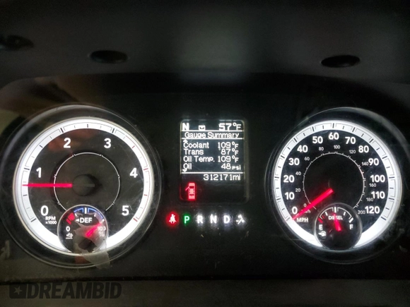 2015 Ram 2500 Tradesman z VIN 3C6UR5CL1FG524912, wystawiony jako Copart lot #54245925 z przebiegiem 312 171 mil mil oraz Czysty tytuł • Clean title. Historia ofert i sprzedaży dostępna na DreamBid. Obrazek 9.