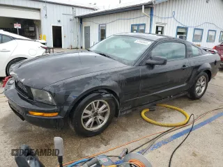 2005 Ford Mustang Deluxe z VIN 1ZVFT80N755258602, wystawiony jako Copart lot #57840845 z przebiegiem 155 278 mil mil oraz Szkoda całkowita • Salvage title. Historia ofert i sprzedaży dostępna na DreamBid. Obrazek 1.