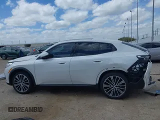 2025 BMW X2 xDrive28i with VIN WBX63GM06S5066386, listed as a IAAI auction lot 41812615 with 1,598 mi miles. Bid and sale history available at carsss.com. Image 14.