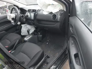 2022 Mitsubishi Mirage ES z VIN ML32AUHJXNH009861, wystawiony jako IAAI lot #42240241 z przebiegiem 47 041 mil mil oraz . Historia ofert i sprzedaży dostępna na DreamBid. Obrazek 5.