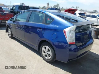 2011 Toyota Prius I with VIN JTDKN3DU5B5343613, listed as a IAAI auction lot 42008657 with 137,578 mi miles. Bid and sale history available at carsss.com. Image 3.