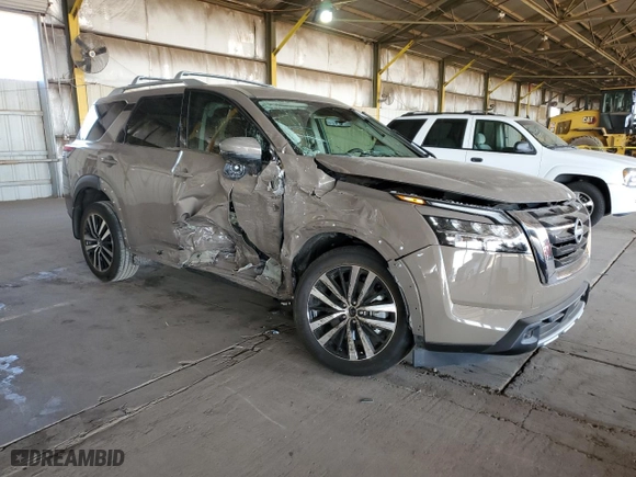 2024 Nissan Pathfinder Platinum with VIN 5N1DR3DH9RC262180, listed as a Copart auction lot 47640715 with 4,204 mi miles and Salvage Title. Bid and sale history available at carsss.com. Image 4.