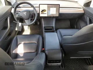 2018 Tesla Model 3 Long Range Battery z VIN 5YJ3E1EB0JF113044, wystawiony jako Copart lot #57056865 z przebiegiem 65 613 mil mil oraz Szkody całkowita. Historia ofert i sprzedaży dostępna na DreamBid. Obrazek 8.