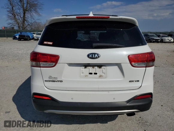2016 Kia Sorento EX with VIN 5XYPHDA54GG152781, listed as a Copart auction lot 47652535 with 176,736 mi miles and Salvage Title. Bid and sale history available at carsss.com. Image 6.