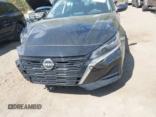 2024 Nissan Altima 2.5 SV with VIN 1N4BL4DV6RN365012, listed as a IAAI auction lot 42093508 with 32,045 mi miles. Bid and sale history available at carsss.com. Image 11.